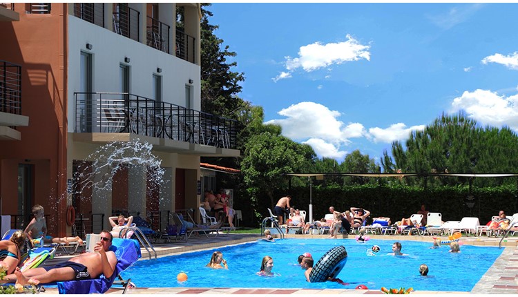 Sunrise Village, Крит